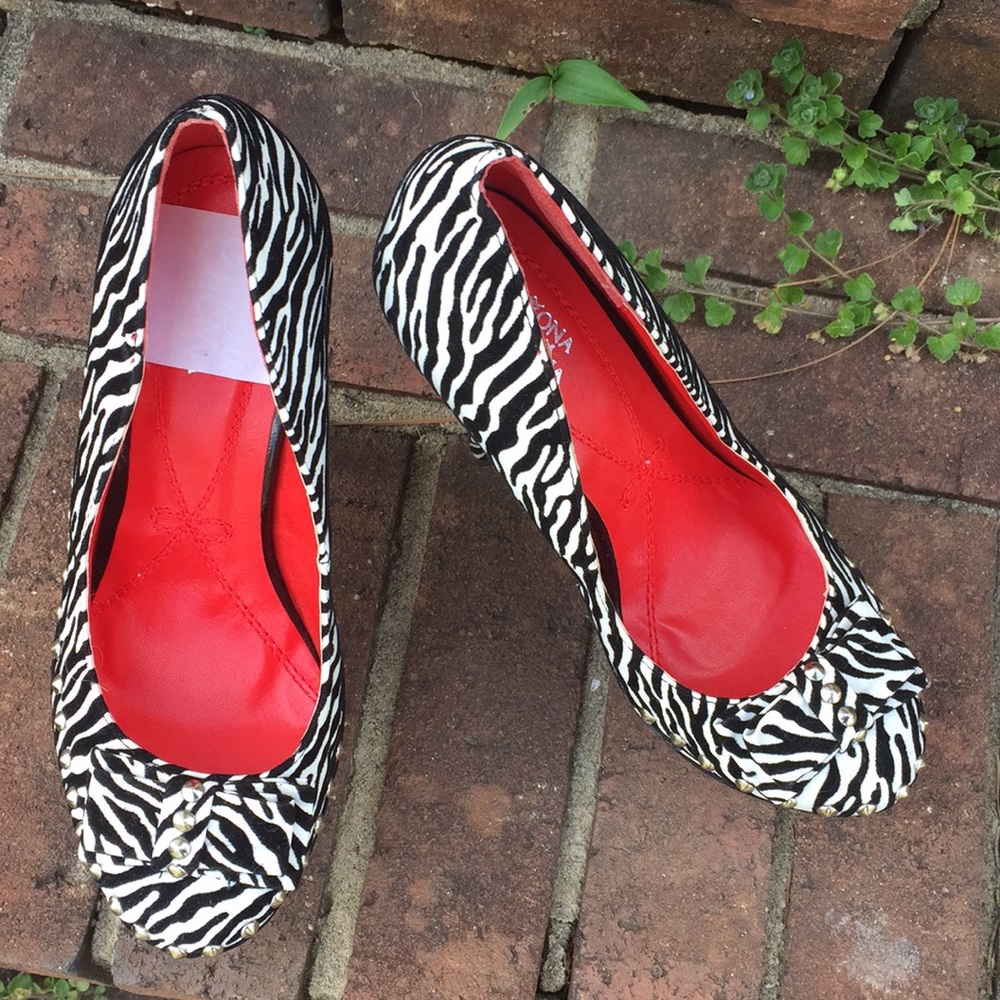 Zebra Print Stud Platform Closed Toe Sexy Heels - image 7